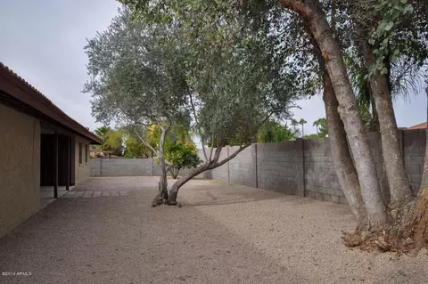 824 E Beck Ln, Phoenix, AZ 85022 photo 38