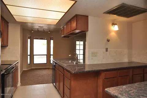 824 E Beck Ln, Phoenix, AZ 85022 photo 13