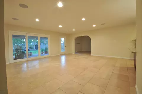 4021 Earll Dr, Phoenix, AZ 85018 photo 8