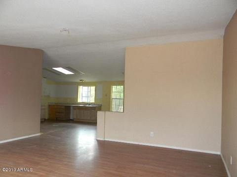 889 E 2nd Ave, Apache Junction, AZ 85119 photo 2