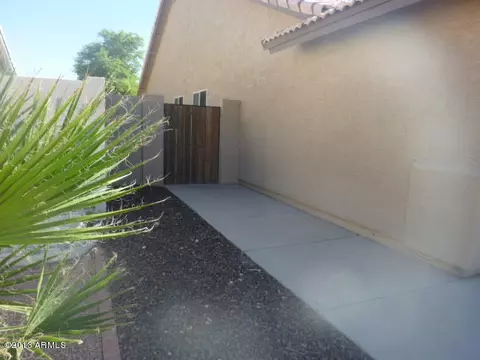 2909 E Verbena Dr, Phoenix, AZ 85048 photo 9