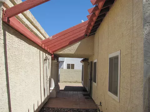 4643 W Morrow Dr, Glendale, AZ 85308 photo 7