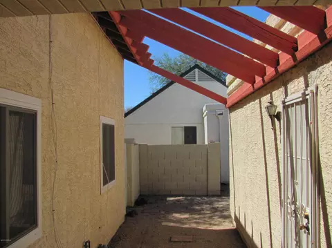 4643 W Morrow Dr, Glendale, AZ 85308 photo 6