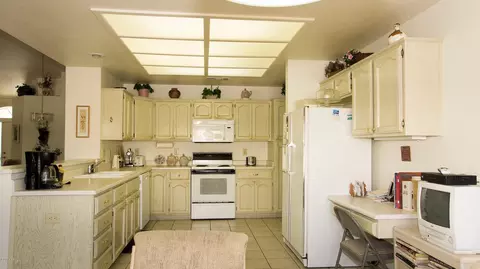 8206 E Navarro Ave, Mesa, AZ 85209 photo 4