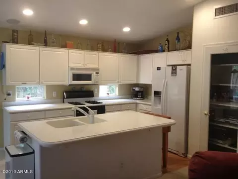 3526 E Kerry Ln, Phoenix, AZ 85050 photo 5