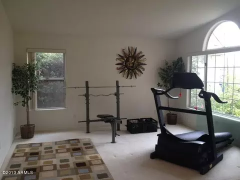 3526 E Kerry Ln, Phoenix, AZ 85050 photo 4