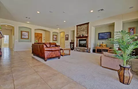 3760 E Ravenswood Dr, Gilbert, AZ 85298 photo 8