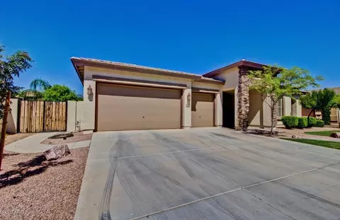 3760 E Ravenswood Dr, Gilbert, AZ 85298 photo 1