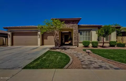 3760 E Ravenswood Dr, Gilbert, AZ 85298 photo 2