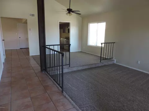 5210 E Tunder Cir, Phoenix, AZ 85044 photo 2