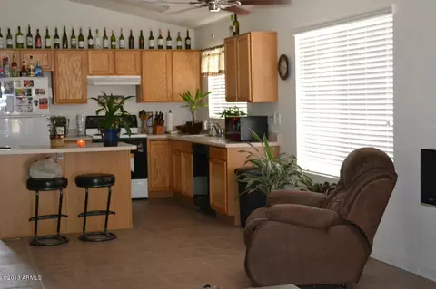 46 W Gail Dr, Gilbert, AZ 85233 photo 2