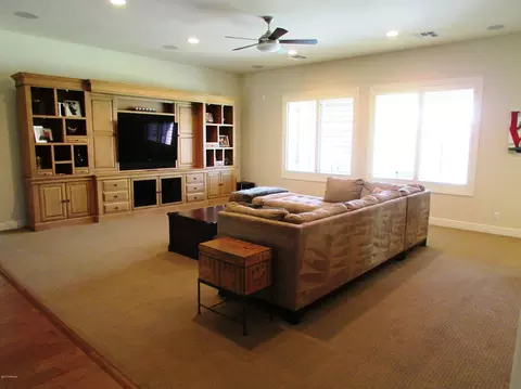 2951 E Red Oak Ct, Gilbert, AZ 85297 photo 8