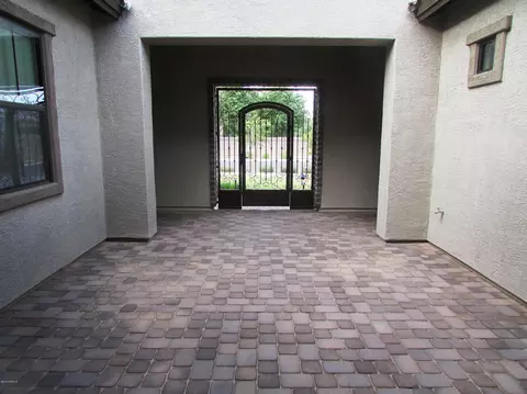 2951 E Red Oak Ct, Gilbert, AZ 85297 photo 6