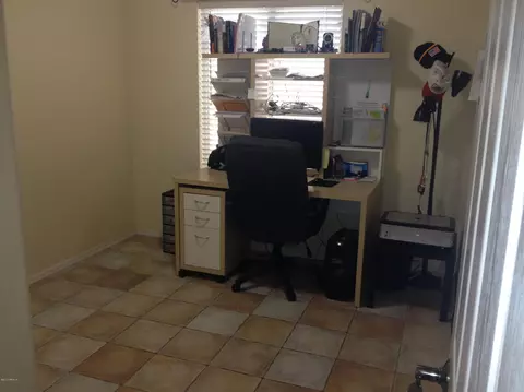 1932 E Phelps Rd, Phoenix, AZ 85022 photo 8