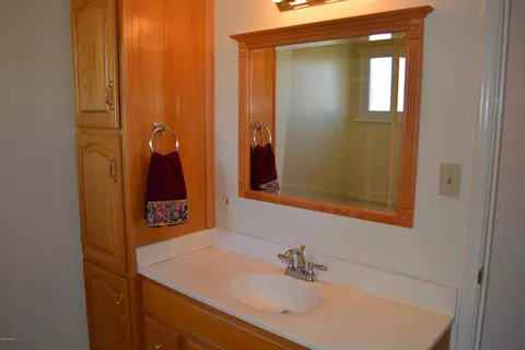 3750 E Shaw Butte Dr, Phoenix, AZ 85028 photo 9