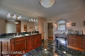 3626 E Camelback Rd, Phoenix, AZ 85018 photo 13