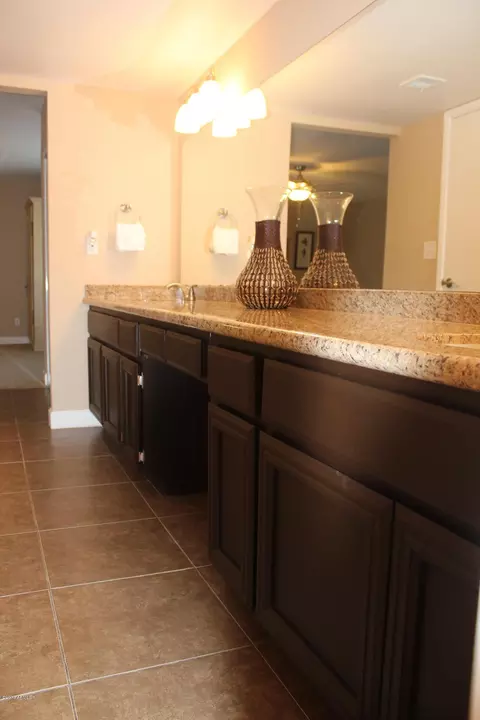2365 E Christy Dr, Phoenix, AZ 85028 photo 13