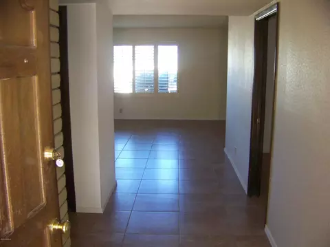 7032 E Flossmoor Ave, Mesa, AZ 85208 photo 2