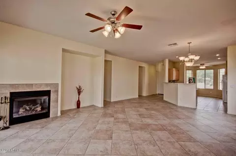1709 S Cole Dr, Gilbert, AZ 85295 photo 2