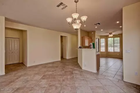 1709 S Cole Dr, Gilbert, AZ 85295 photo 4