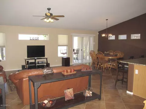240 E Betsy Ct, Gilbert, AZ 85296 photo 3
