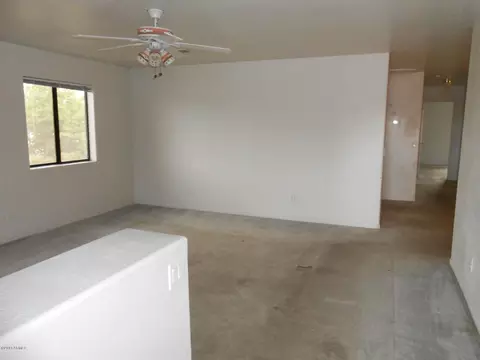 6402 E Colby St, Mesa, AZ 85205 photo 2