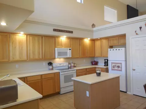 10126 E Posada Ave, Mesa, AZ 85212 photo 7