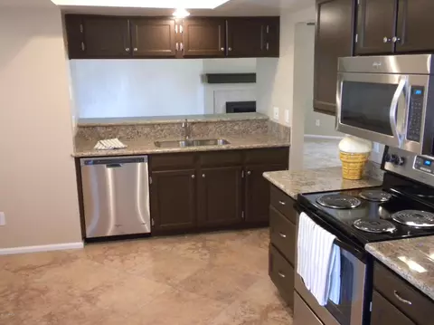 5013 E Bannock St, Phoenix, AZ 85044 photo 4