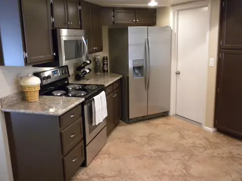 5013 E Bannock St, Phoenix, AZ 85044 photo 2