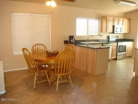 10652 Emerald Ave, Mesa, AZ 85208 photo 3