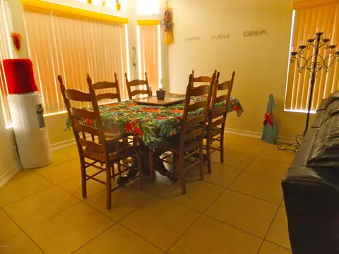 1733 W Laurel Ct, Gilbert, AZ 85233 photo 7