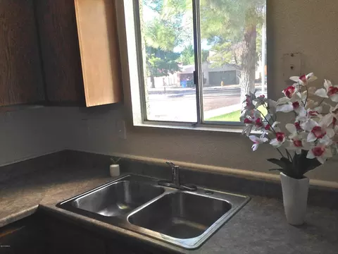 431 E Pecan Rd, Phoenix, AZ 85040 photo 12