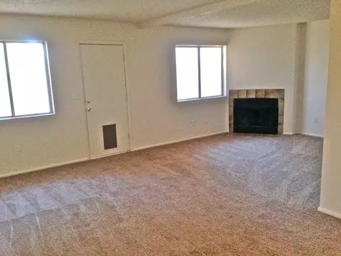 431 E Pecan Rd, Phoenix, AZ 85040 photo 3