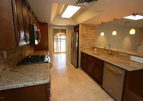 2422 E Cinnabar Ave, Phoenix, AZ 85028 photo 3