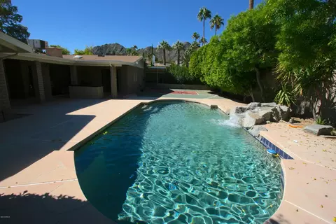 2422 E Cinnabar Ave, Phoenix, AZ 85028 photo 7