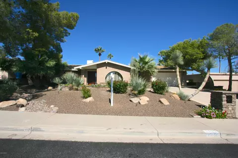 2422 E Cinnabar Ave, Phoenix, AZ 85028 photo 2