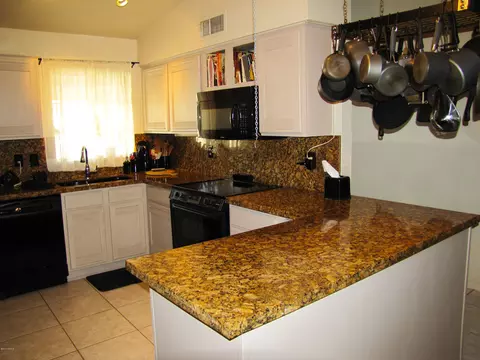 2913 E John Cabot Rd, Phoenix, AZ 85032 photo 3