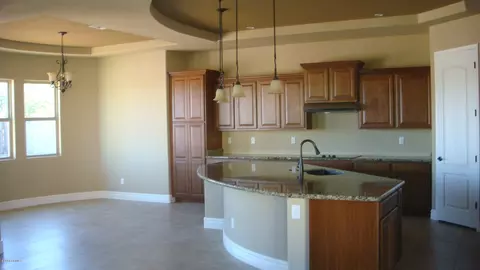 3216 E Branham Ln, Phoenix, AZ 85042 photo 11