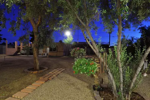 3315 E Sunnyside Ln, Phoenix, AZ 85032 photo 12