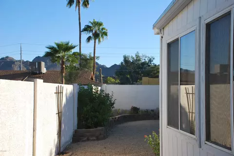 2529 E Turquoise Dr, Phoenix, AZ 85028 photo 22