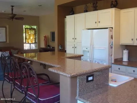 1530 E Sagebrush Ct, Gilbert, AZ 85296 photo 9