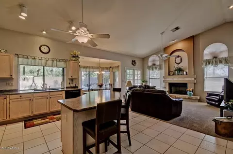 1138 W Iris Dr, Gilbert, AZ 85233 photo 9
