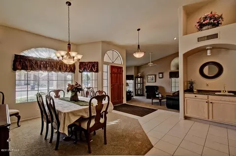 1138 W Iris Dr, Gilbert, AZ 85233 photo 5