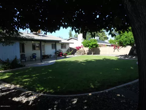 2807 E Sierra St, Phoenix, AZ 85028 photo 1