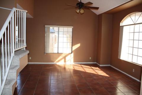 802 W Devon Dr, Gilbert, AZ 85233 photo 4