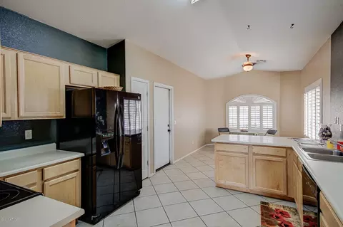2267 E Mariposa Grande --, Phoenix, AZ 85024 photo 3