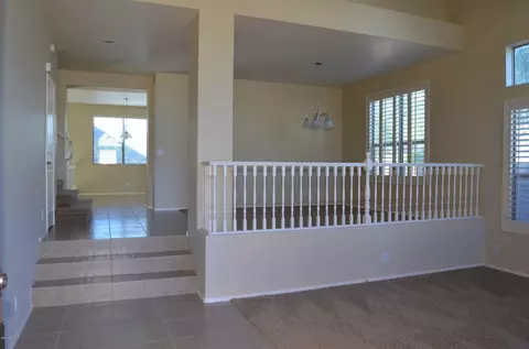 630 N Pheasant Dr, Gilbert, AZ 85234 photo 2