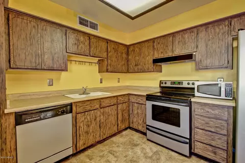 4134 E Jicarilla St, Phoenix, AZ 85044 photo 9