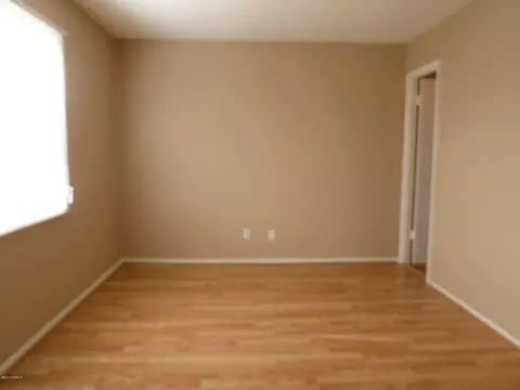 4522 E Sunland Ave, Phoenix, AZ 85040 photo 2