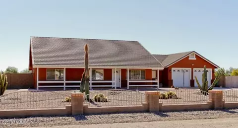 1611 E Maddock Rd, Phoenix, AZ 85086 photo 1